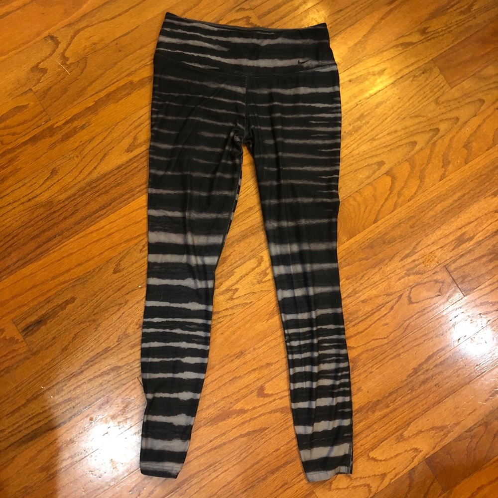 Nike high waisted leggings
